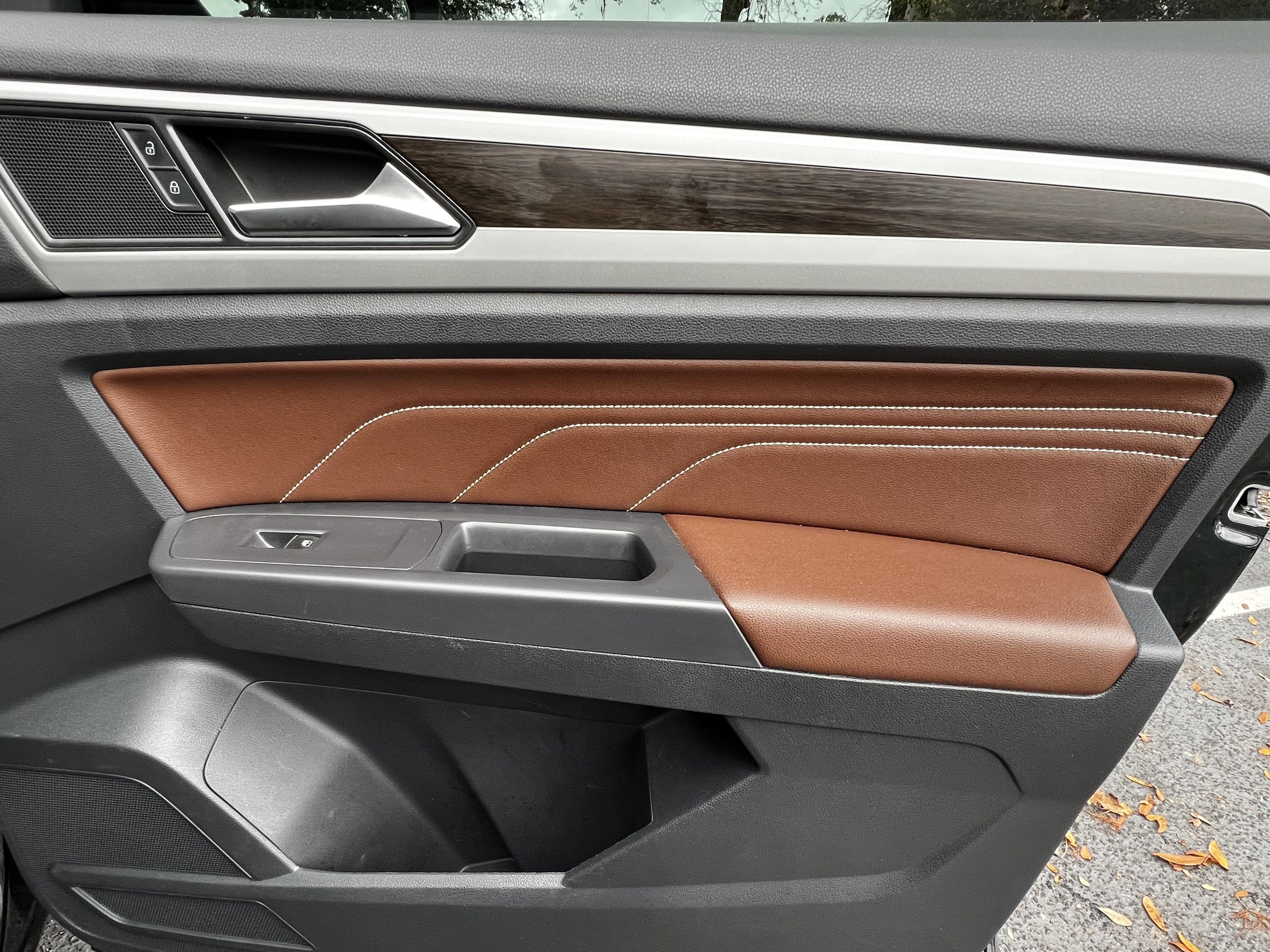 Used 2021 Volkswagen Atlas SE w/ Panoramic Sunroof Package image 42