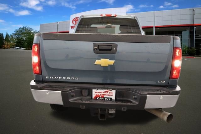 Used 2014 Chevrolet Silverado 3500 LTZ w/ LTZ Plus Package image 3