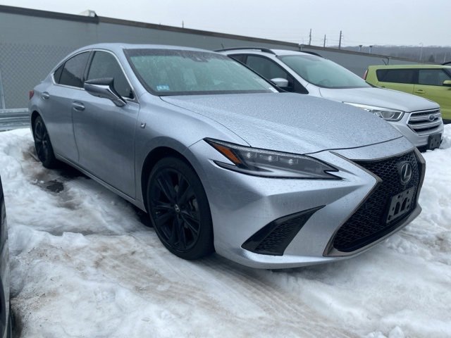 Used 2024 Lexus ES 350 F Sport w/ Accessory Package (Z2) image 2
