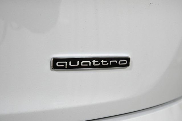 New 2025 Audi Q5 e Premium Plus image 20