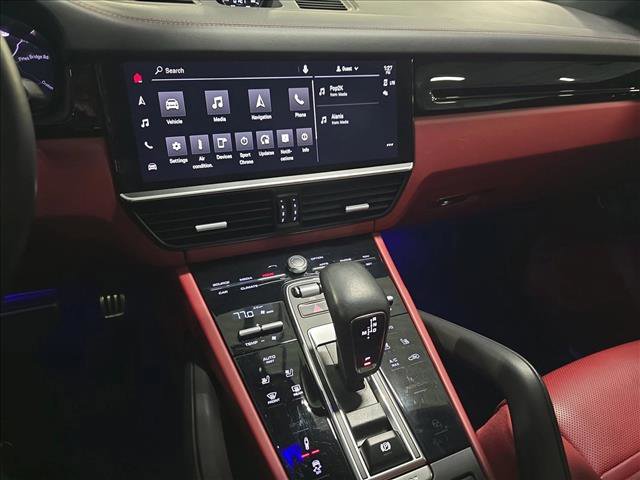Used 2022 Porsche Cayenne S image 21