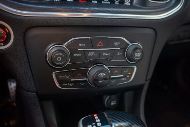 Used 2017 Dodge Charger R/T Scat Pack w/ Beats Audio Group RWD image 18