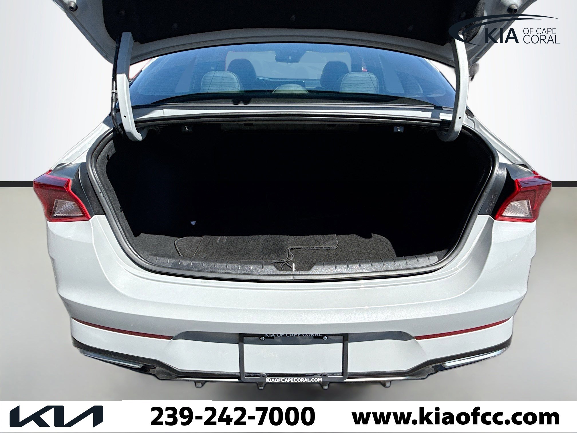 Certified 2023 Kia K5 GT-Line image 12