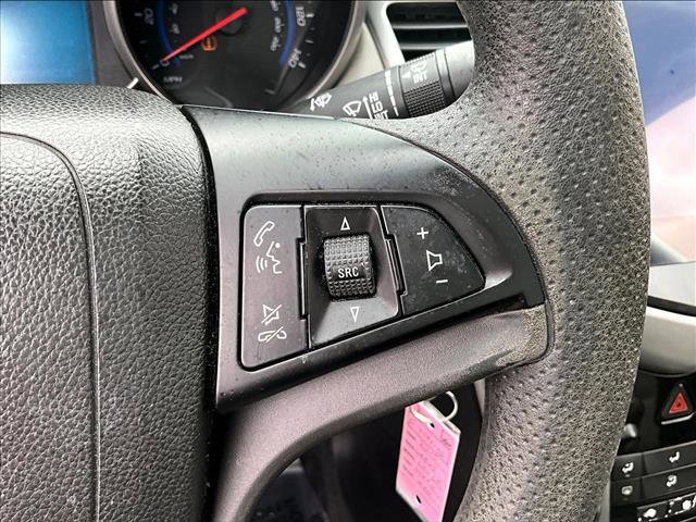 Used 2015 Chevrolet Cruze LS image 20