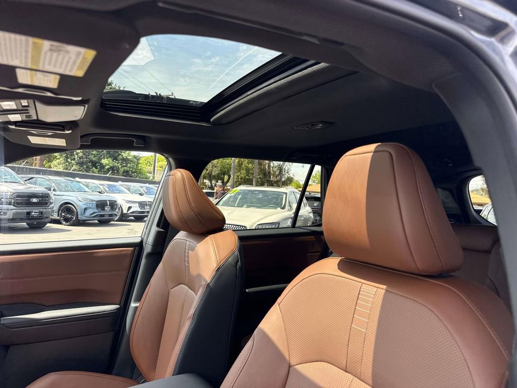 Used 2026 Subaru Outback Touring AWD/4WD image 25