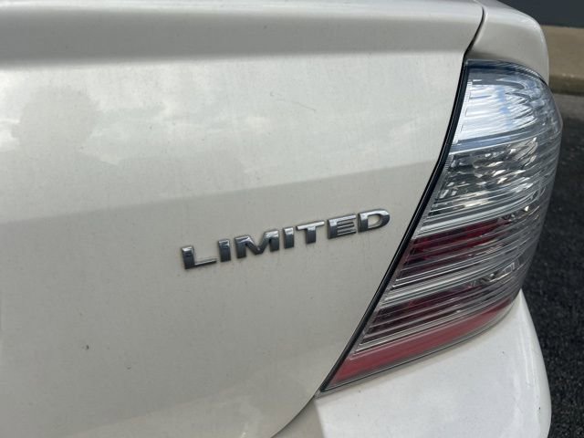Used 2009 Ford Taurus Limited image 9