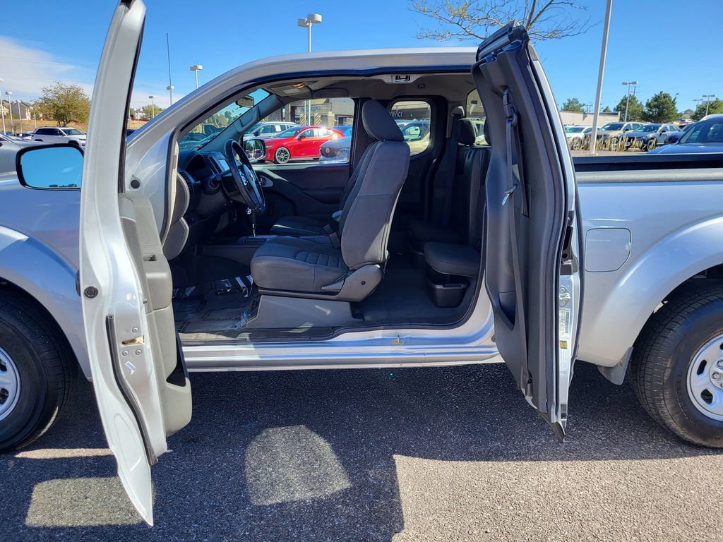 Used 2019 Nissan Frontier S RWD image 32