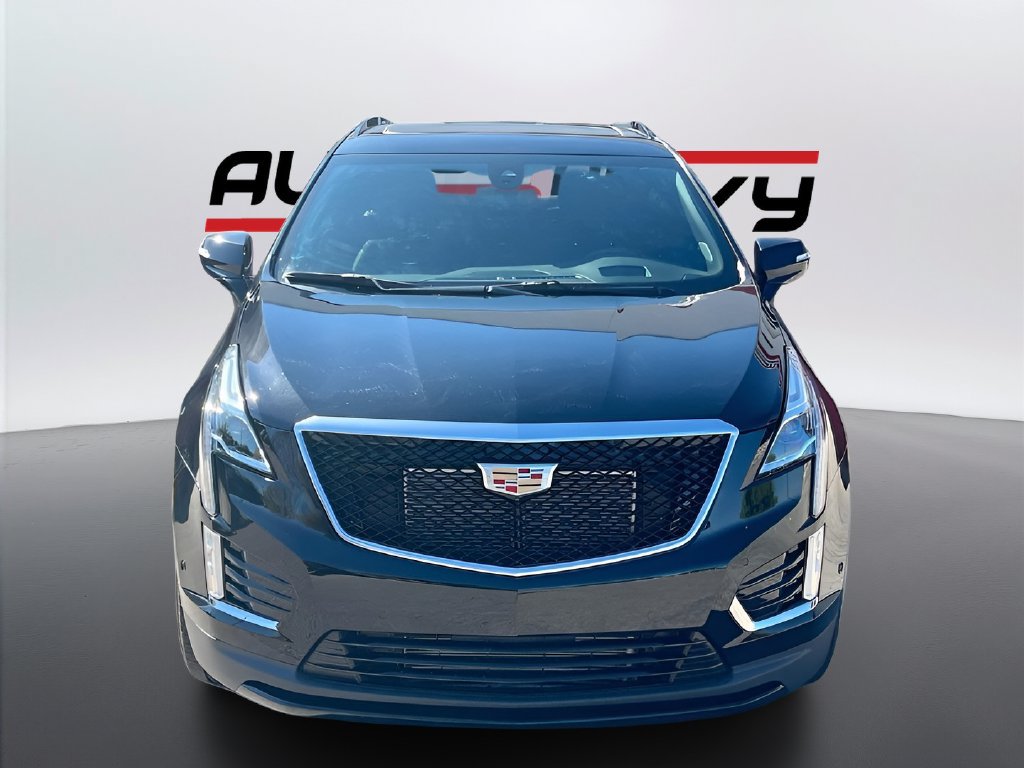 Used 2023 Cadillac XT5 Sportv w/ Technology Package AWD/4WD image 2