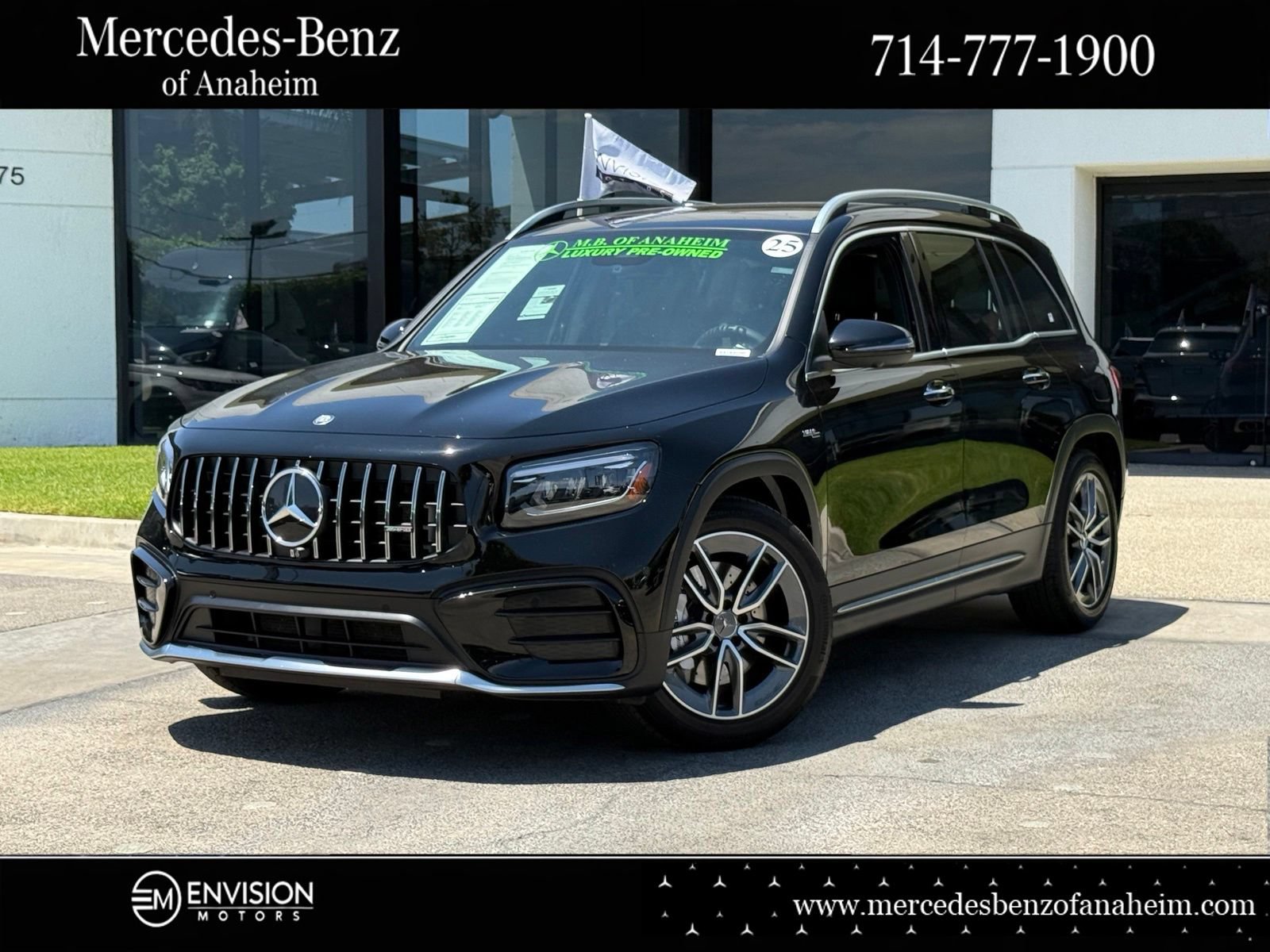Used 2025 Mercedes-Benz GLB 35 AMG 4MATIC image 1