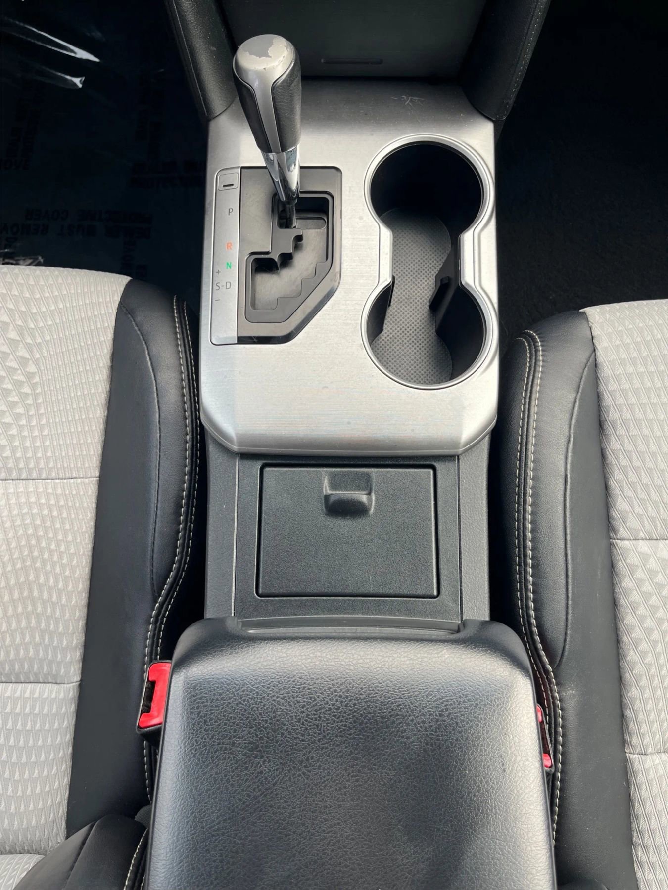 Used 2014 Toyota Camry SE image 14