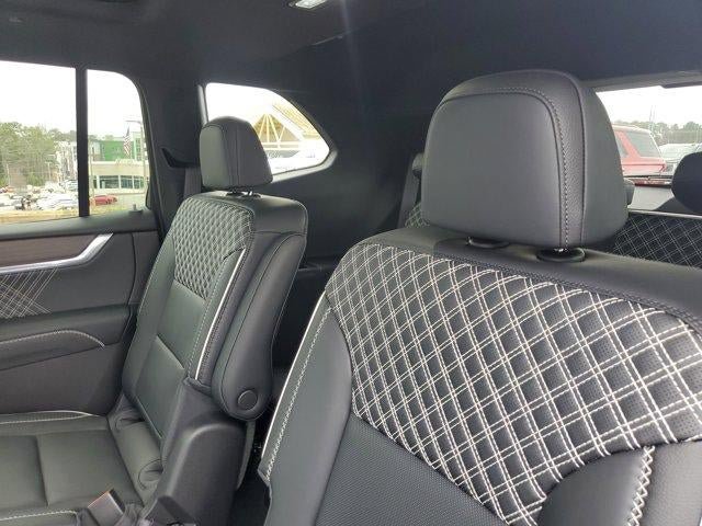 New 2026 GMC Acadia Denali w/ Super Cruise Package FWD image 10