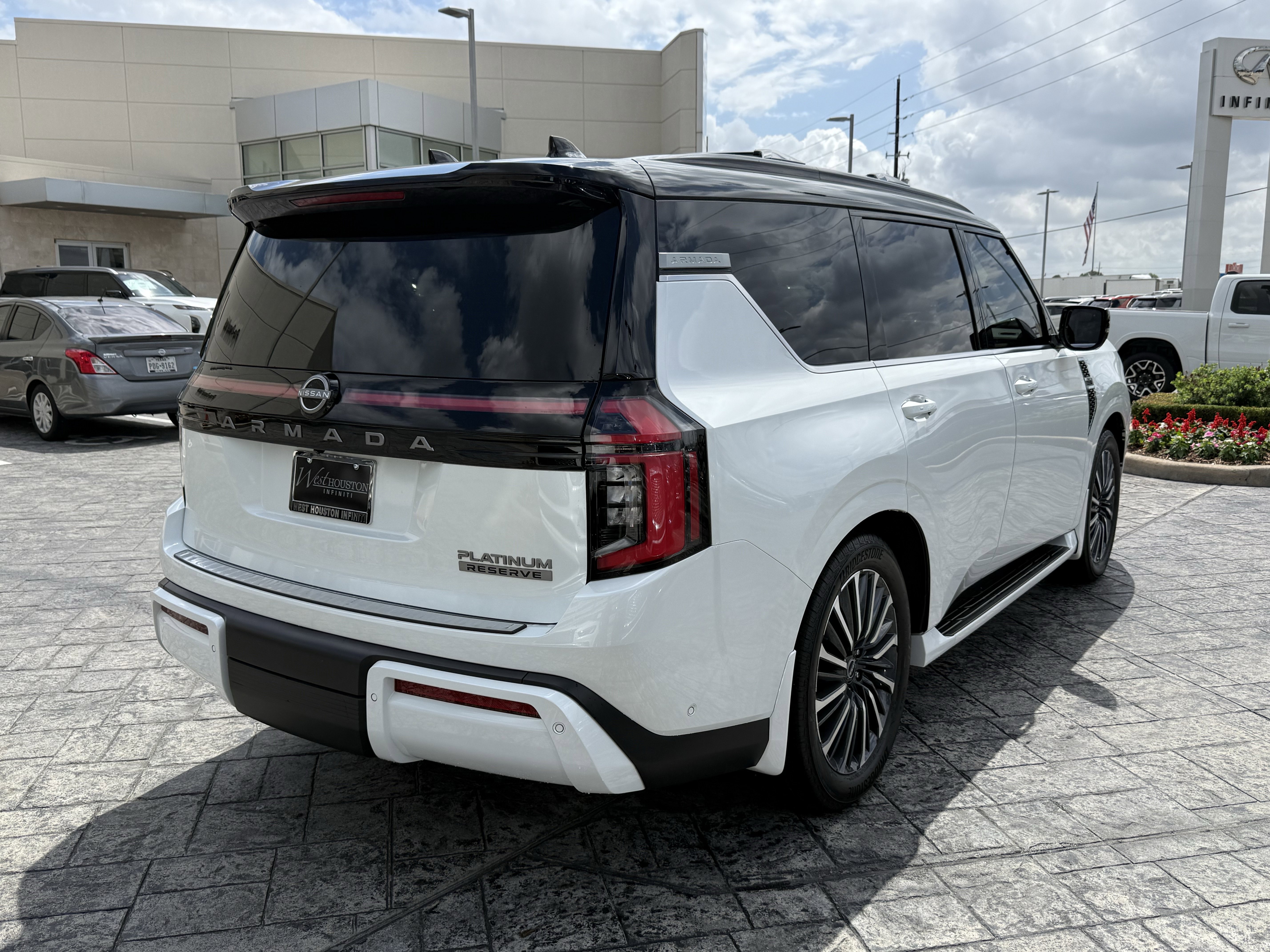 Used 2026 Nissan Armada Platinum Reserve AWD/4WD image 9