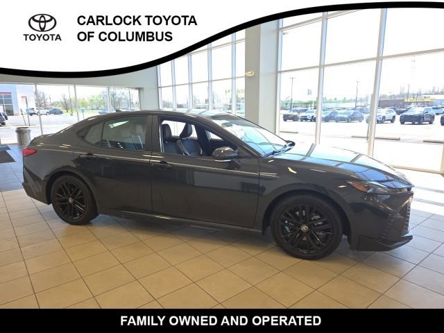 Used 2026 Toyota Camry SE image 5