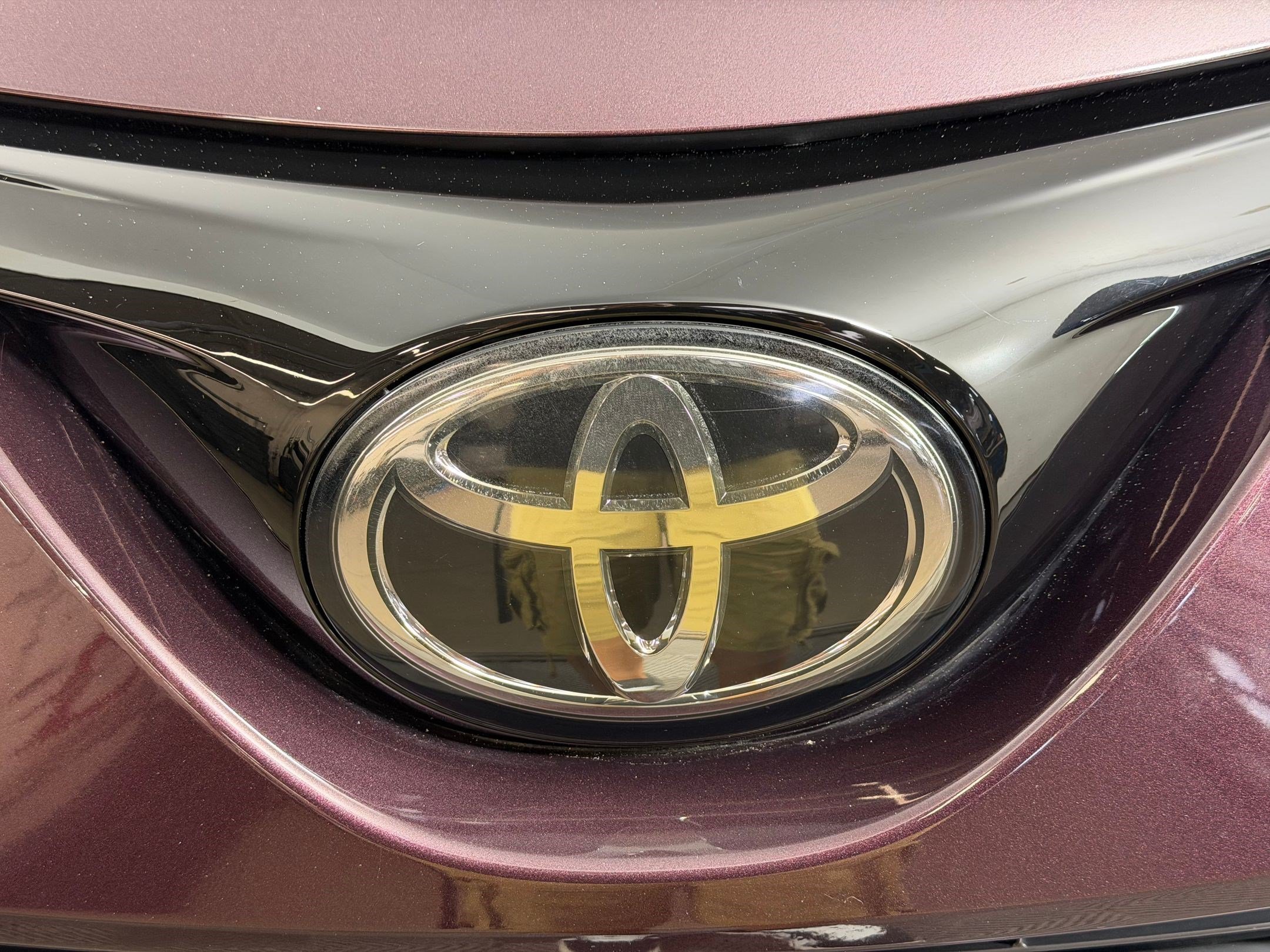 Used 2018 Toyota RAV4 XLE w/ Plus Extra Value Package AWD/4WD image 21