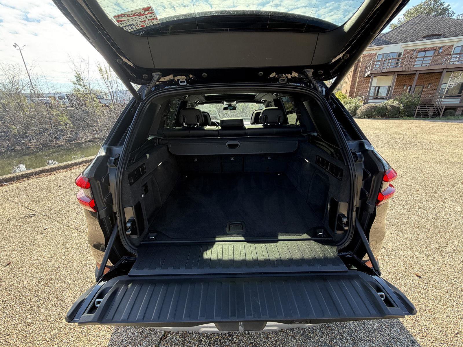 Used 2019 BMW X5 xDrive40i w/ Executive Package image 15