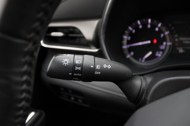 Used 2020 Toyota Highlander Limited image 22