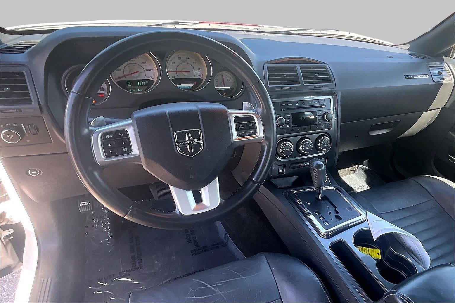 Used 2013 Dodge Challenger SXT RWD image 13