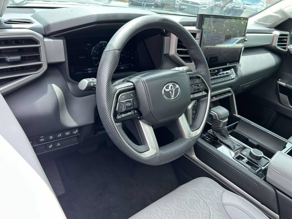 Used 2024 Toyota Sequoia Limited w/ Tow Technology Package AWD/4WD image 15