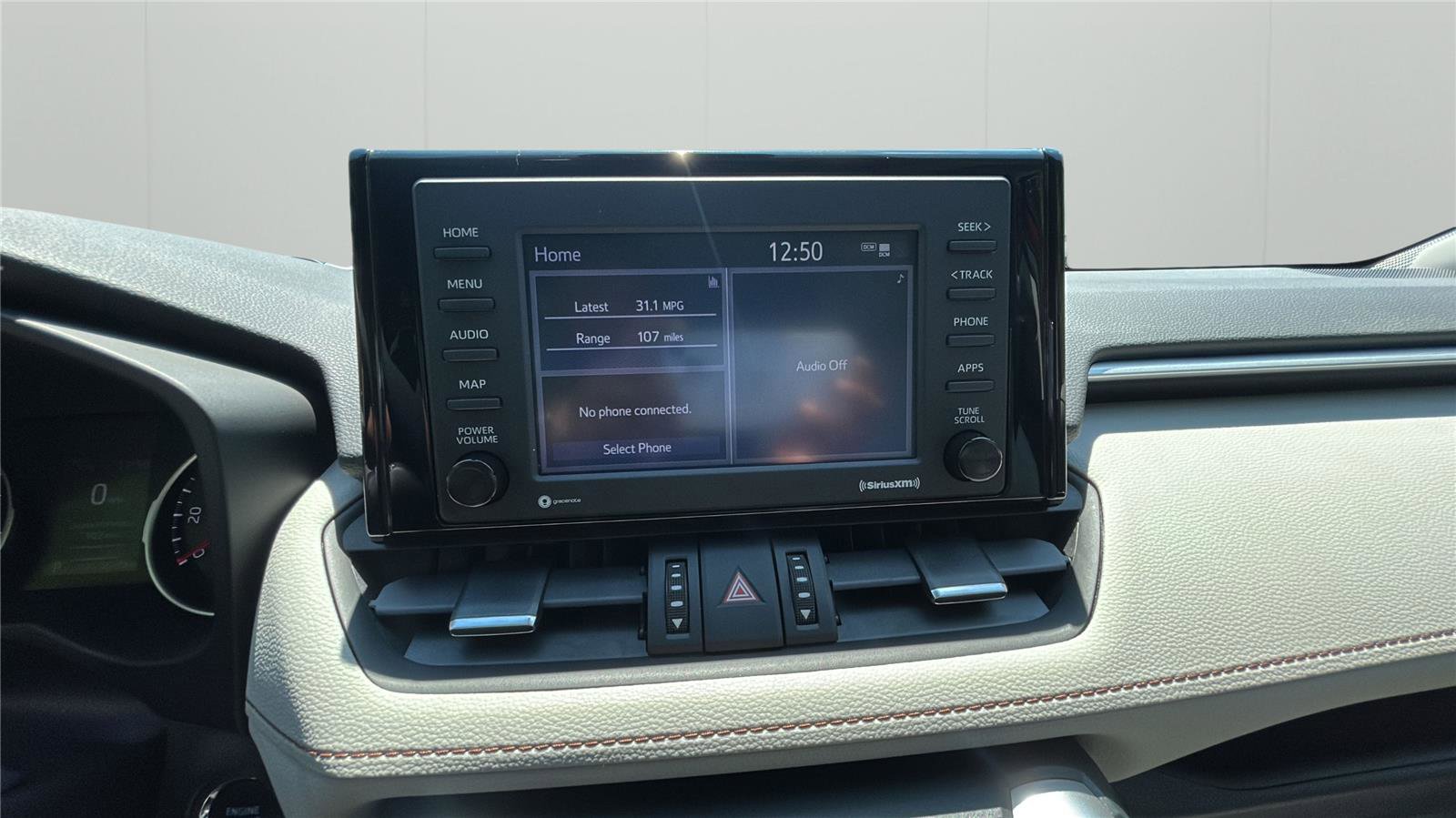 Used 2020 Toyota RAV4 XLE Premium FWD image 17