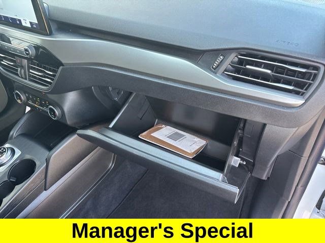 Used 2025 Ford Escape Active image 43