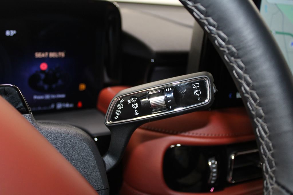 Used 2025 Lincoln Aviator Reserve image 42