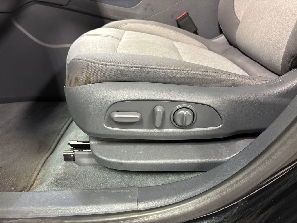 Used 2020 Chevrolet Blazer LT image 24