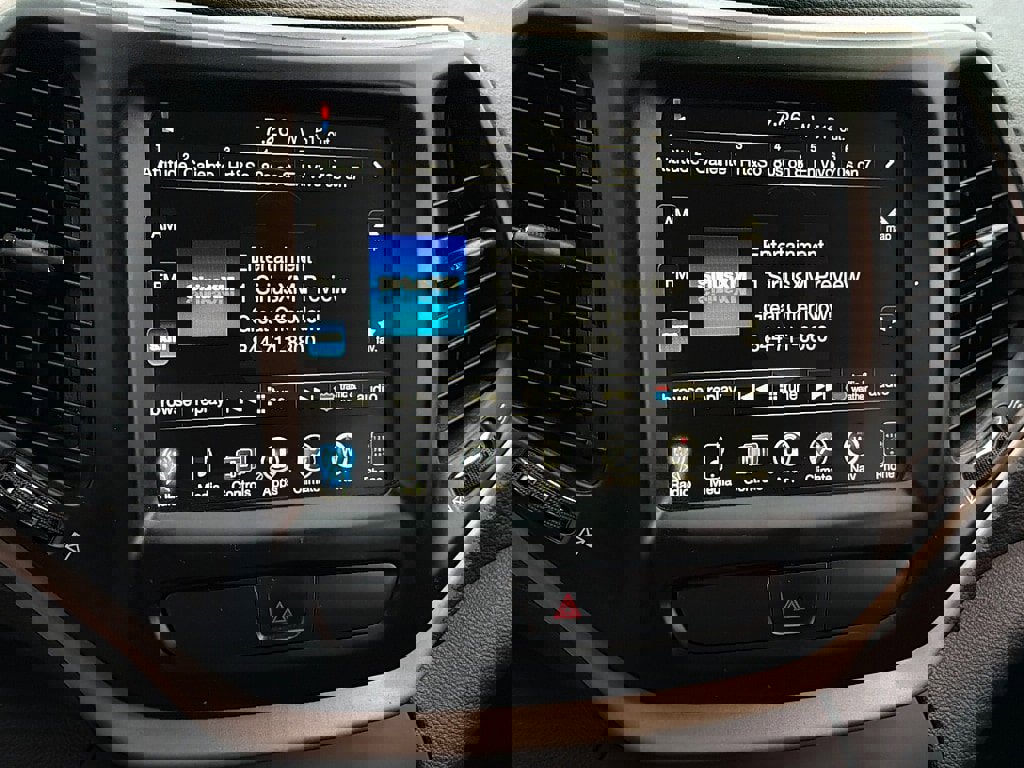 Used 2017 Jeep Cherokee Latitude image 14