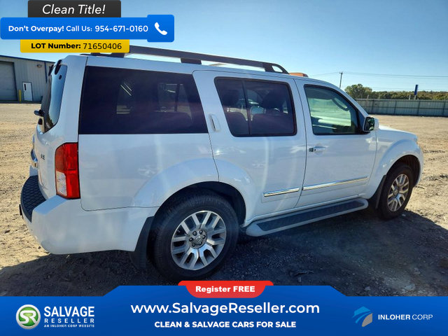 Used 2011 Nissan Pathfinder LE w/ Navigation Pkg AWD/4WD image 4