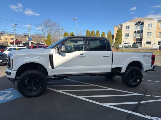 Used 2025 Ford F350 Platinum w/ FX4 Off-Road Package image 4