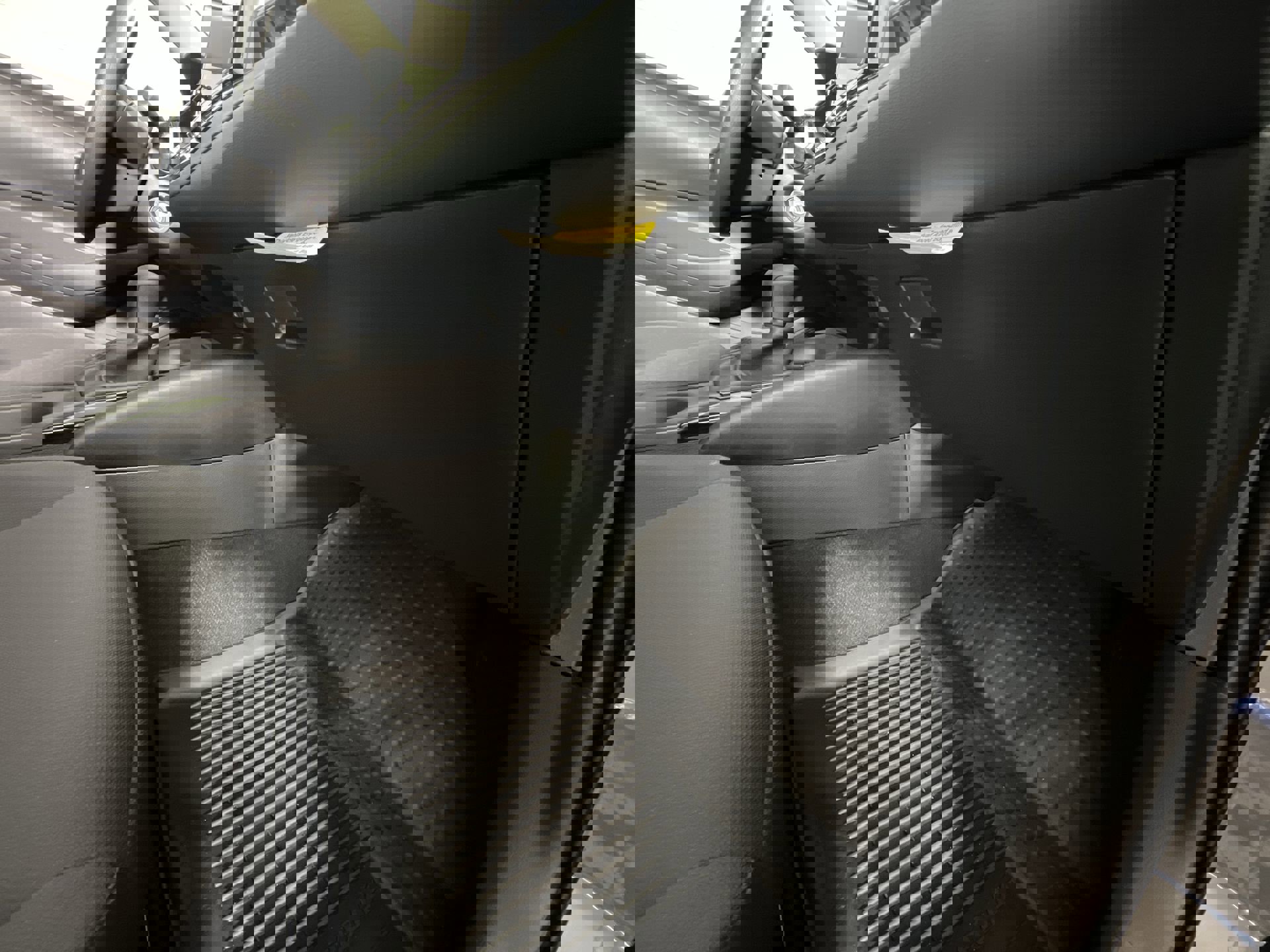 New 2024 Toyota Corolla LE image 33