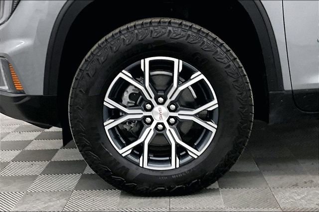 Used 2025 GMC Acadia AT4 image 10
