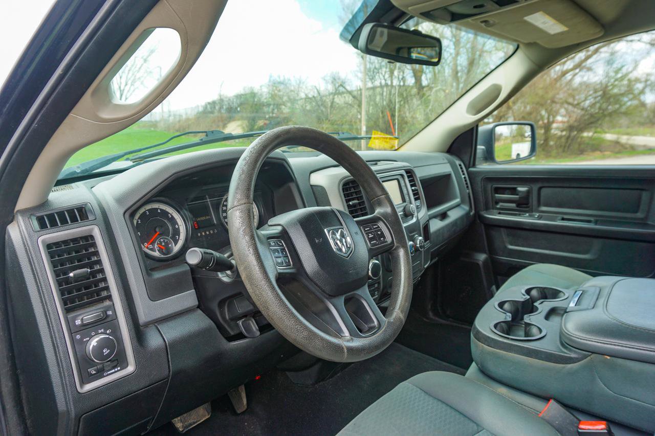Used 2016 RAM 1500 Express w/ Black Ram 1500 Express Group AWD/4WD image 13