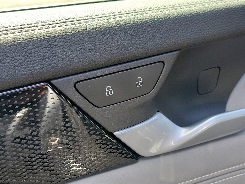 New 2026 Volkswagen Tiguan SE R-Line image 14