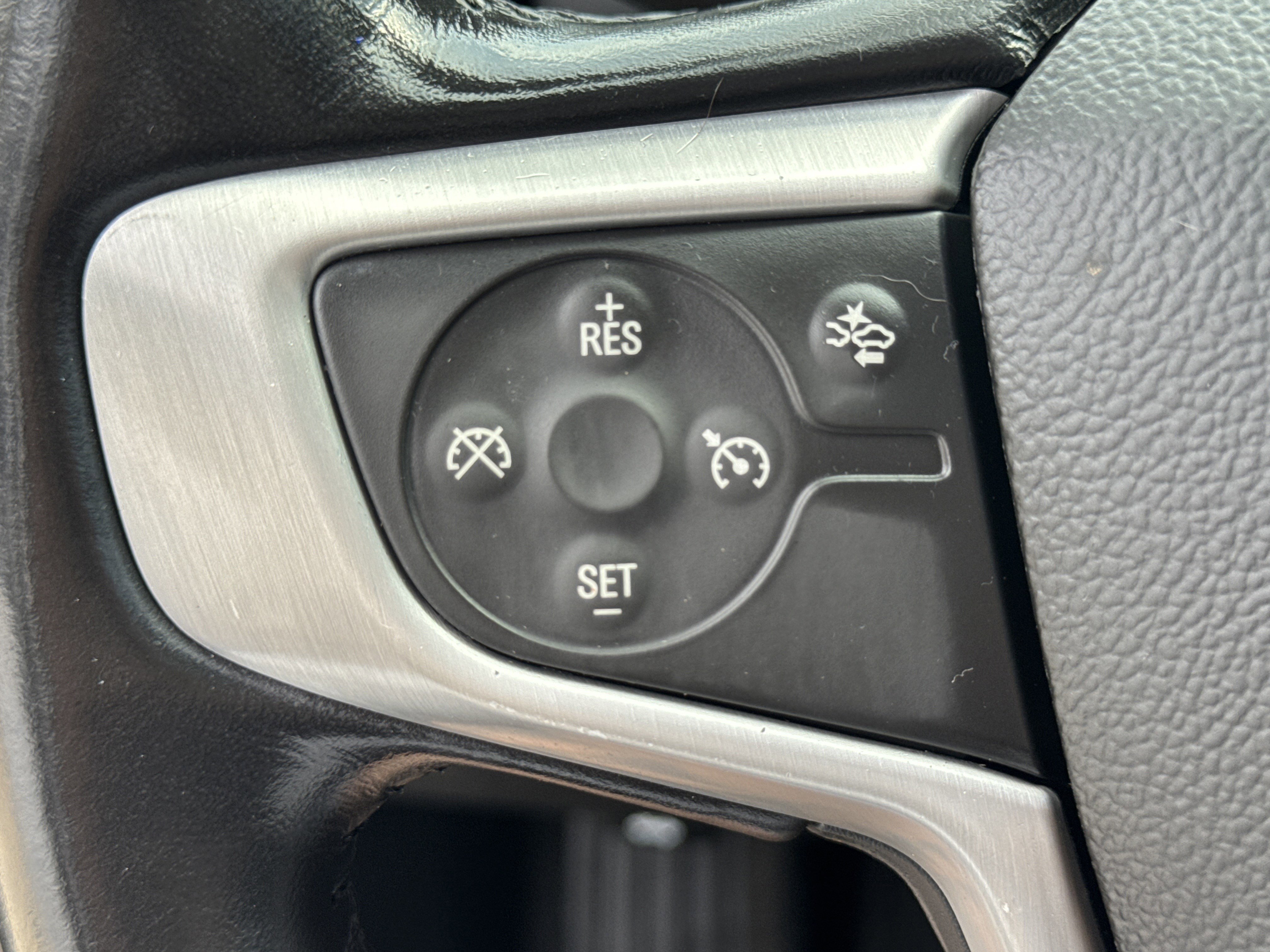 Used 2021 GMC Terrain SLE w/ Driver Convenience Package image 32