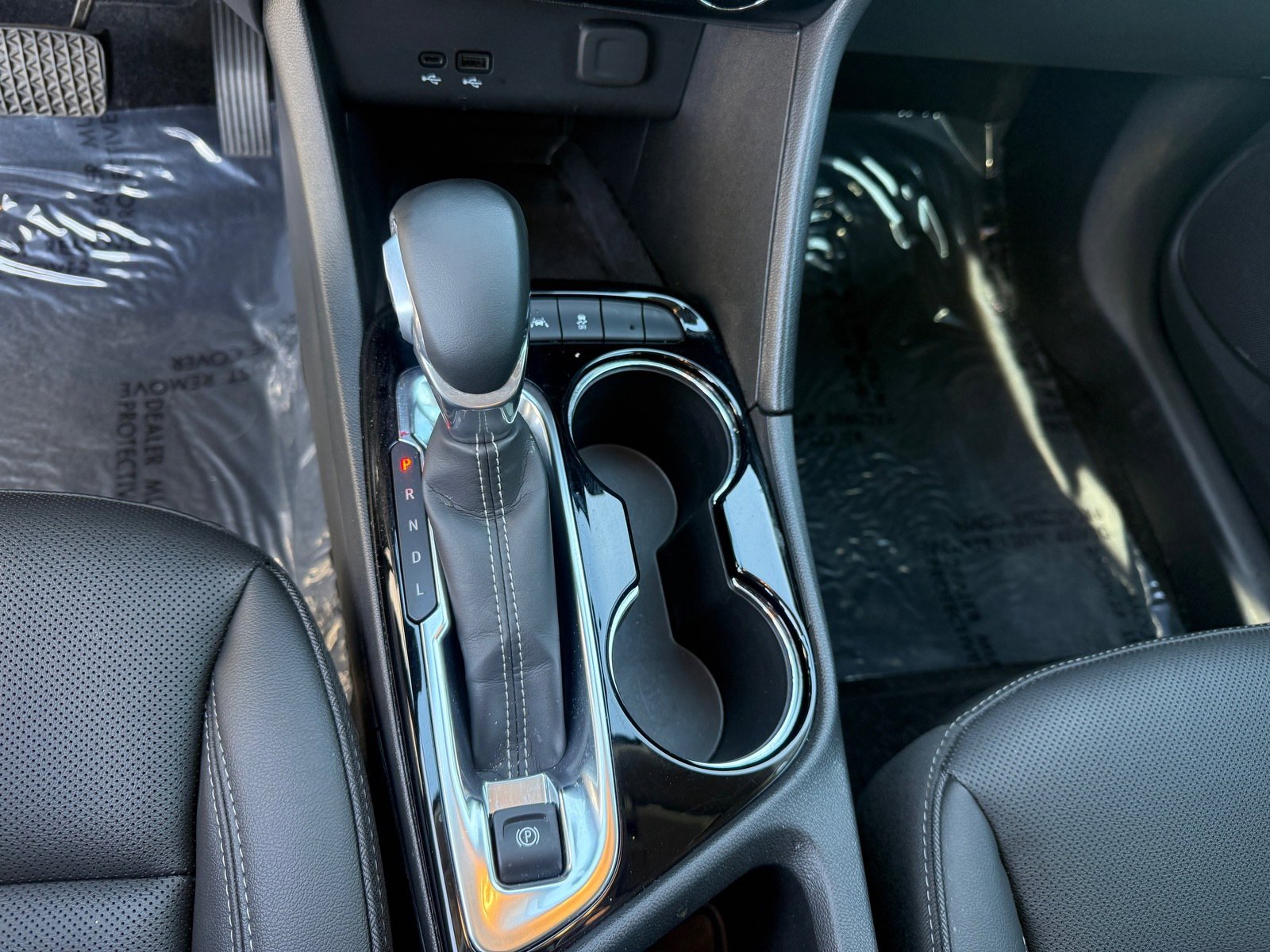 Used 2024 Buick Encore GX Sport Touring w/ Comfort Package image 21