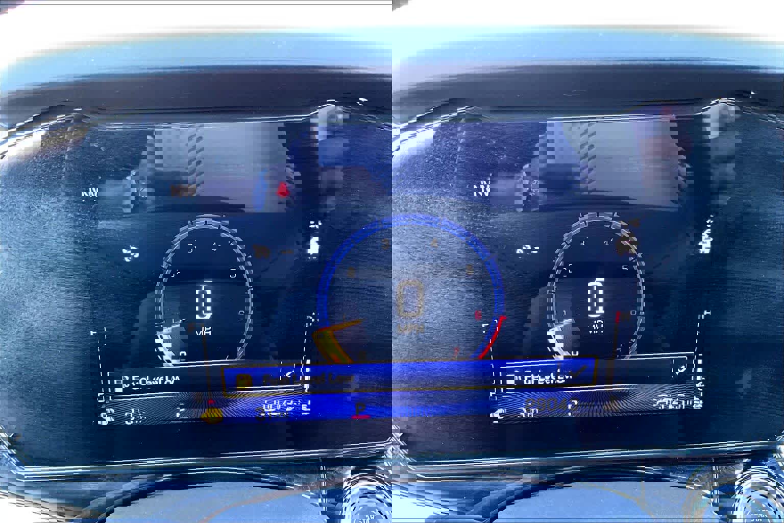 Used 2025 Chevrolet Trax RS w/ Driver Confidence Package image 25