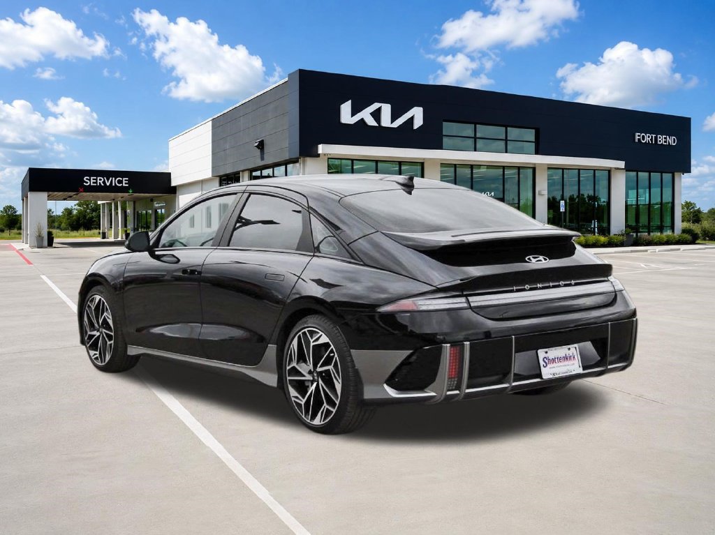 Used 2023 Hyundai Ioniq 6 SEL RWD image 7