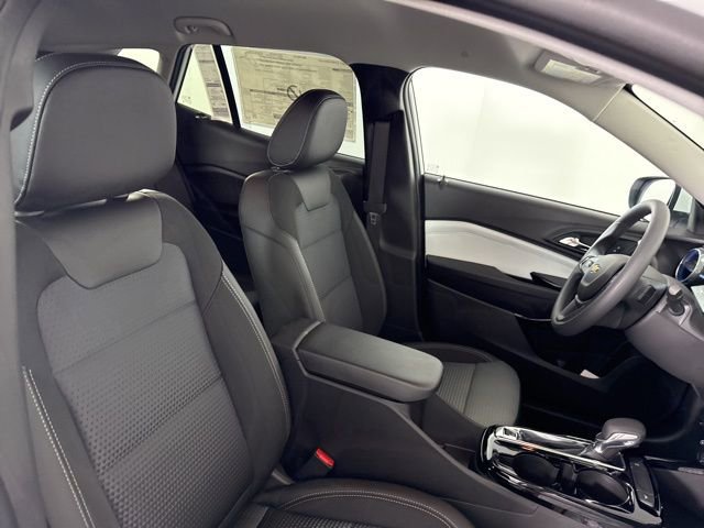New 2026 Chevrolet Trax LT image 17