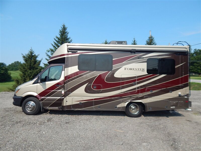 Used 2017 Mercedes-Benz Sprinter 3500 image 1