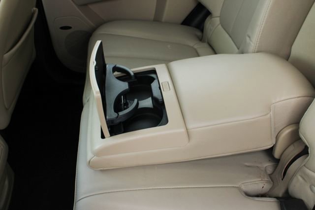 Used 2012 Hyundai Santa Fe Limited FWD image 28