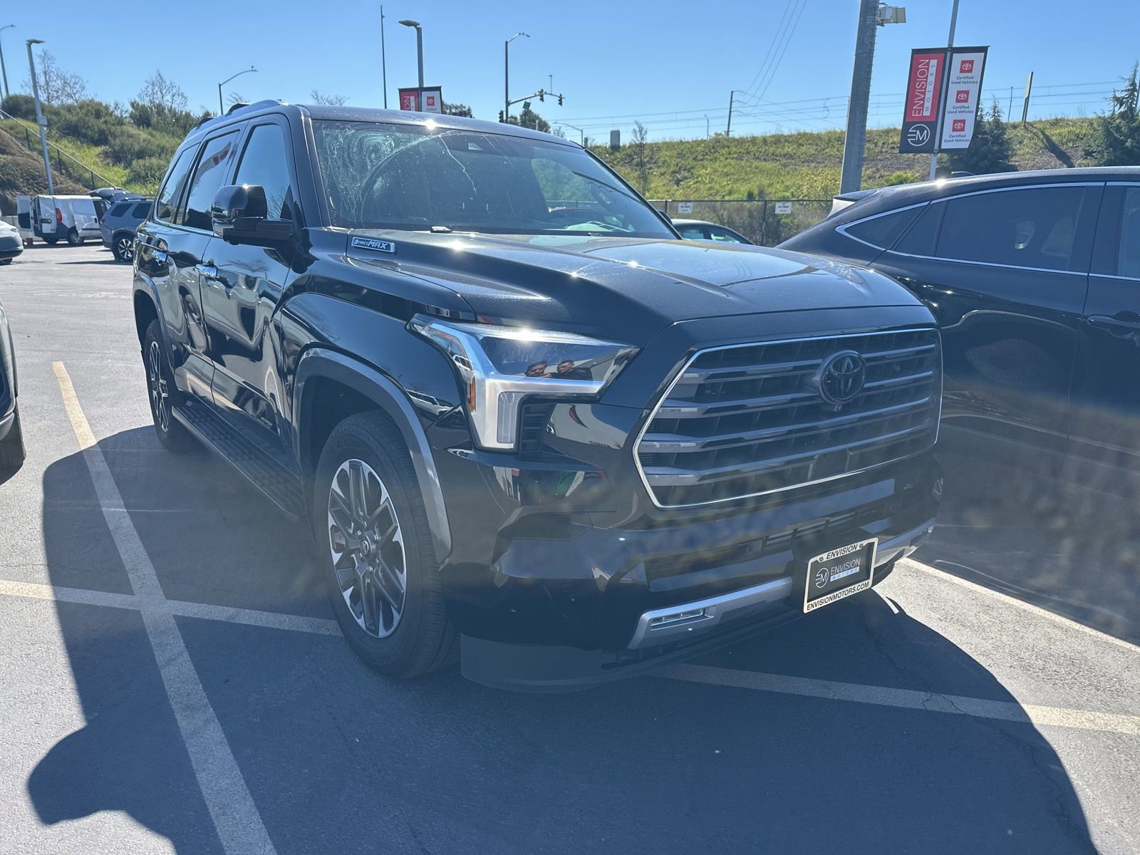 Certified 2025 Toyota Sequoia Limited AWD/4WD image 1