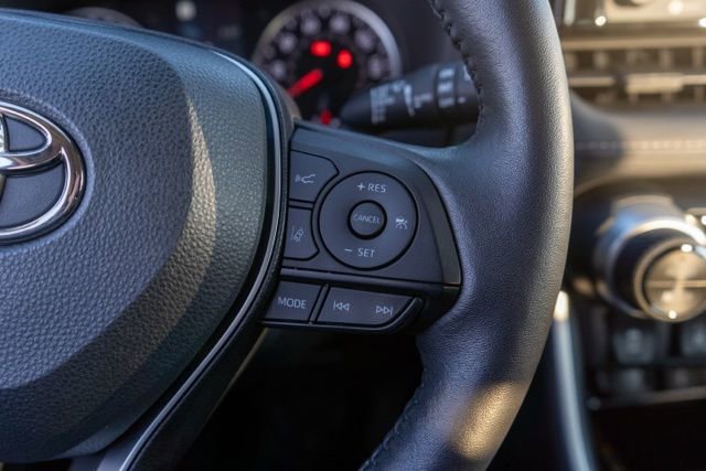 Used 2022 Toyota RAV4 XLE w/ Convenience Package image 20