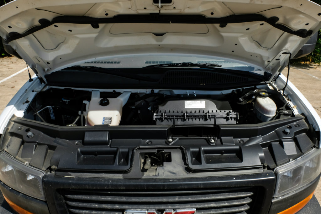 Used 2021 GMC Savana 3500 Extended w/ Power Convenience Package RWD image 26