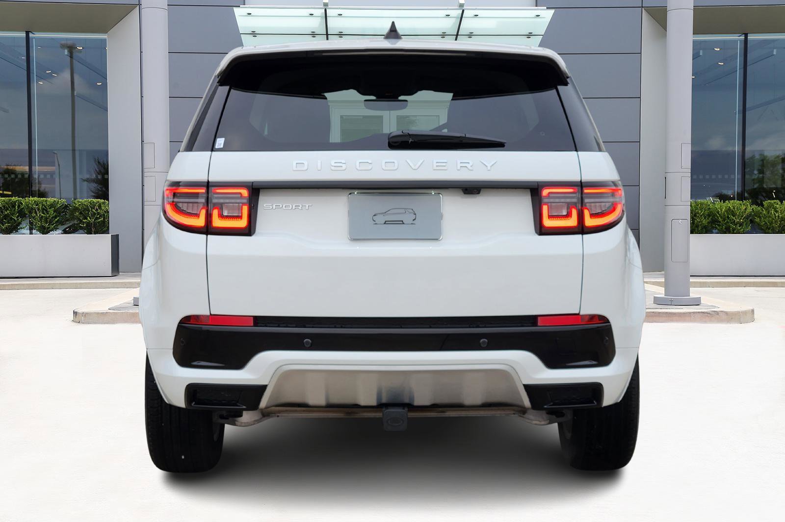 New 2025 Land Rover Discovery Sport S image 6