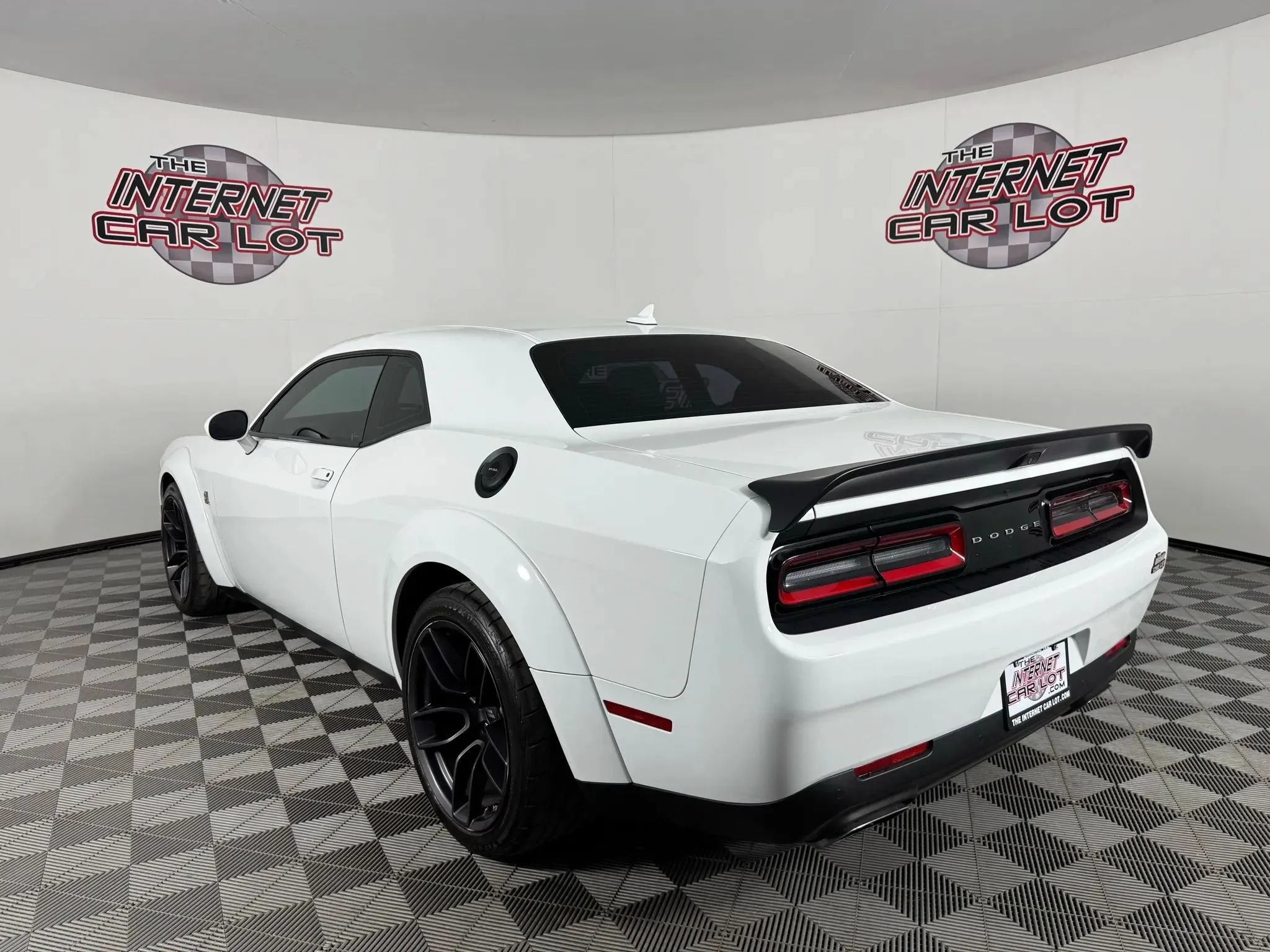Used 2021 Dodge Challenger R/T Scat Pack RWD image 5