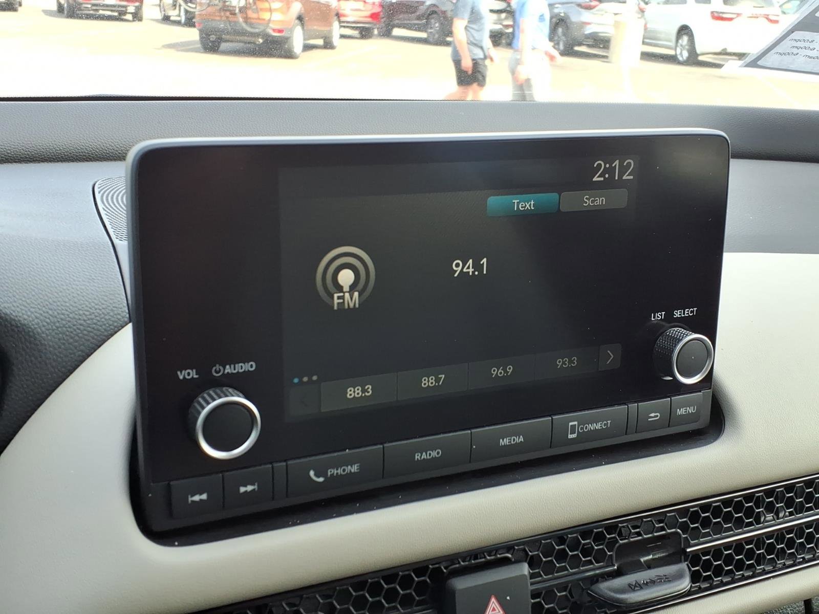 Used 2023 Honda HR-V LX image 17