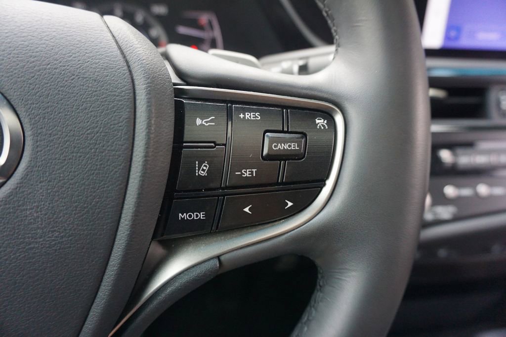 Used 2023 Lexus ES 350 w/ Premium Package FWD image 8