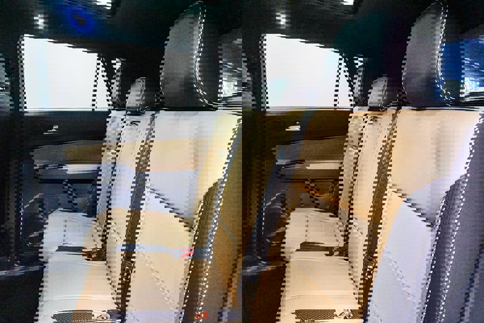 Used 2023 Volkswagen Atlas Cross Sport SE image 18