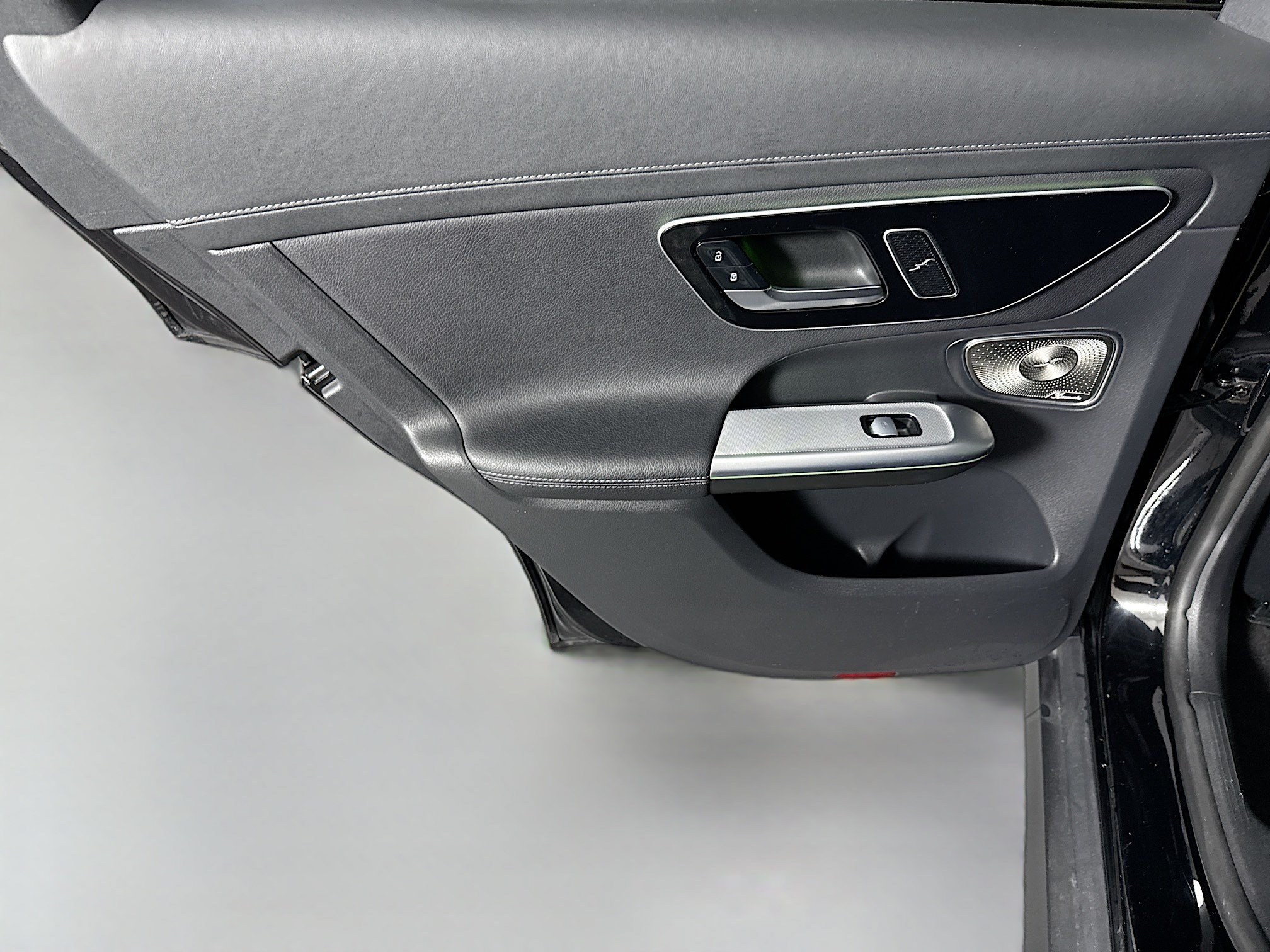 Used 2023 Mercedes-Benz GLC 300 4MATIC w/ Exclusive Trim Package image 26