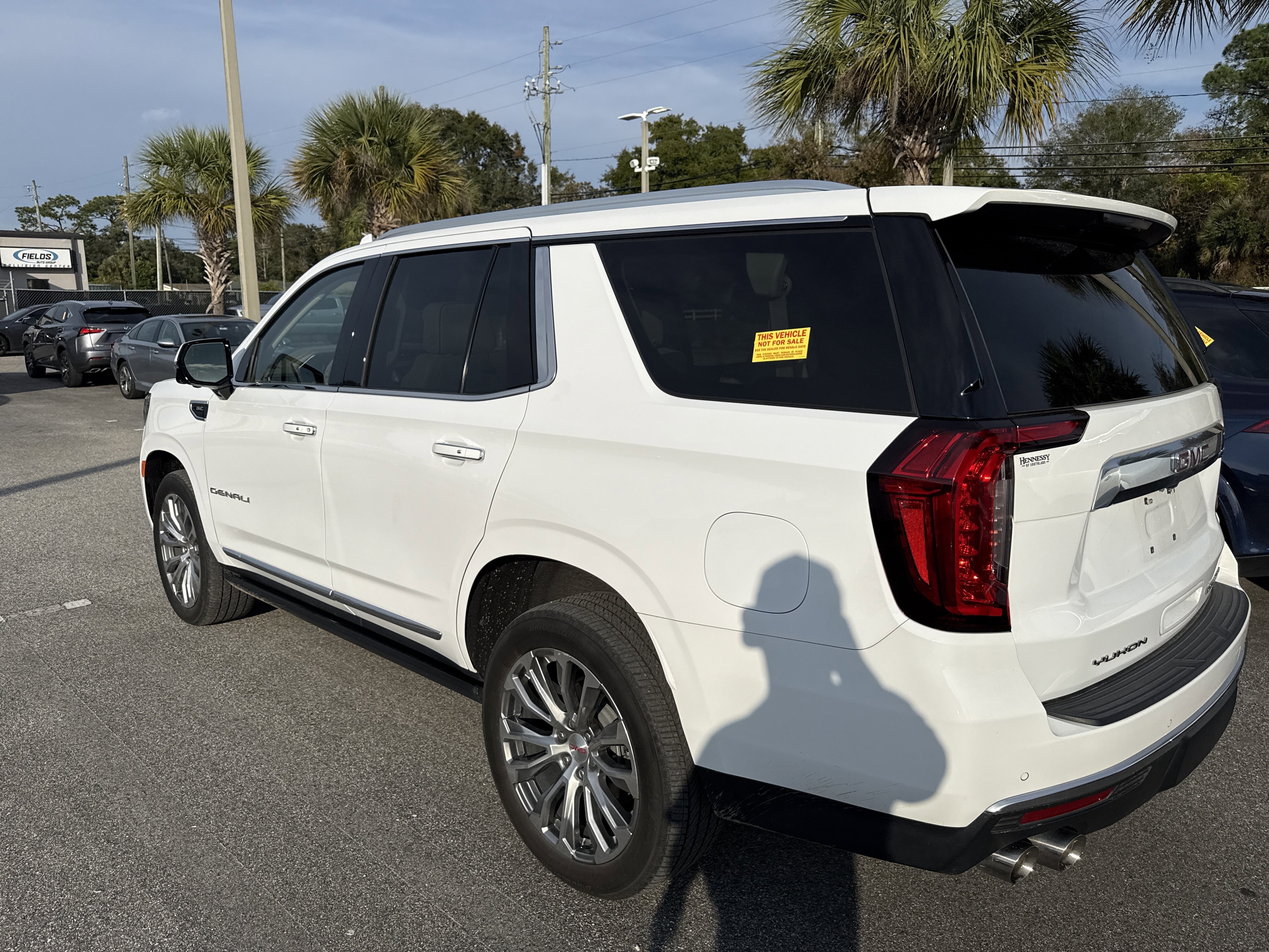 Used 2023 GMC Yukon Denali image 3